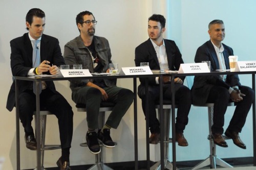 jobrosnews:  @cbslocal: Our panel of judges will now deliberate over who should win #CBSDemoDays powered by @getKITE