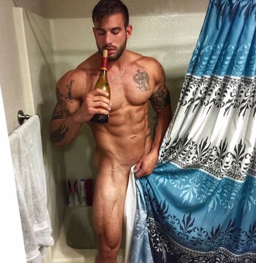 hotfamousmen:    Travis James Tardiff  