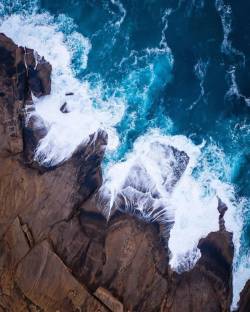 afffroditeee:  landscape-photo-graphy:  Incredible Aerial Photography of The Earth’s Beaches Photogrpahy duo Salty Wings are a pair of professional drone and aerial photographers comprised of  Jampal and Michael Goetze. In their latest collaborative