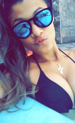 bikiniboob-envy:   Bikini Boob Envy   