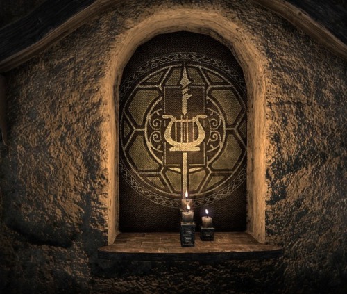 playingforpix:Prayer nooks in a Dunmer mansion honoring the Tribunal (Sotha Sil, Almalexia, and Vive