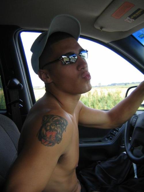 I want to see you driving or riding without a seatbelt, just like Dan here.Submit your pics (and vid