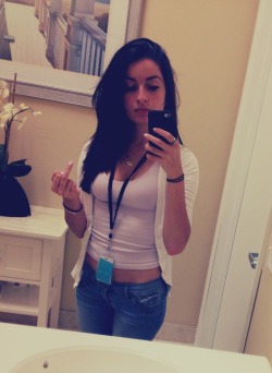 seawhich:  Hello w nerdy lanyard wishing I didn’t exist 
