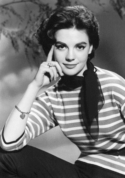 nouvellem:  “Stripes are an architecture of fashion: they are a matter of proportions.” 