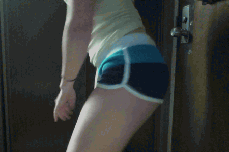 partial2u:  MY BOOTY DEMANDS SACRIFICES. ALL BOW DOWN TO THE BOOTY.  Awesome booty!