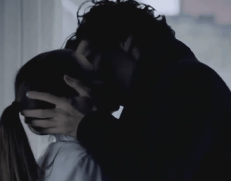 sherlollyandspoilers:The jaw. The head cradle. The whole damn thing.