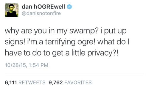 spookjacketphil:why is he like this
