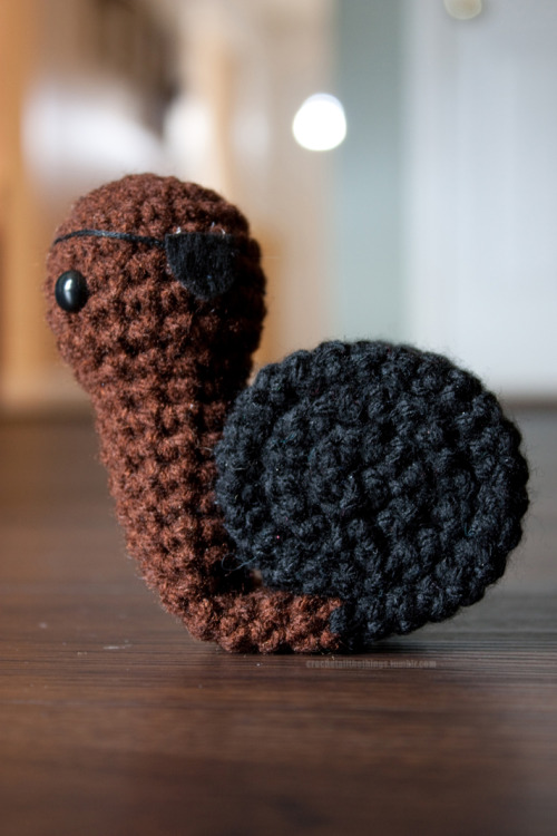 thingsfortwwings:[Photoset: Crocheted snails with costumes based on the MCU Avengers + Nick Fury and