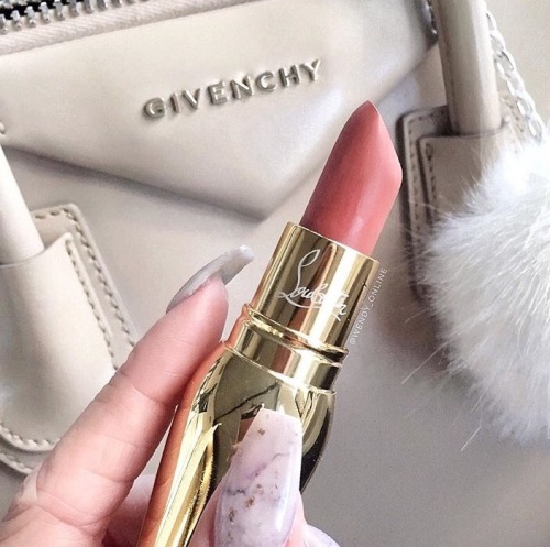 myvvibes: familur: glowust: more posts like this here x f a m i l u r m y v v i b e s Have