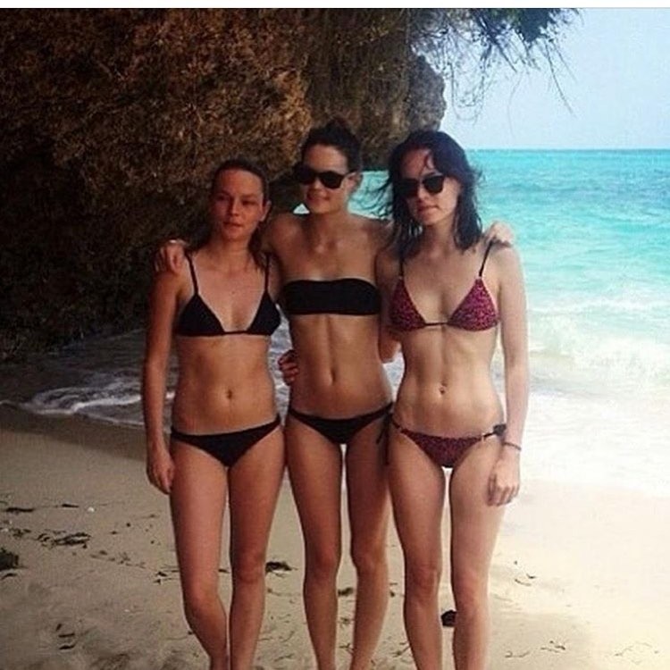 Melia kreiling bikini