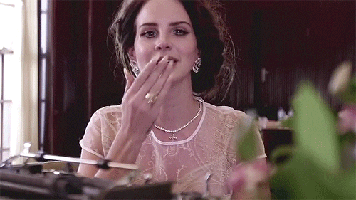 lanadelwestcoast:  lana x kisses