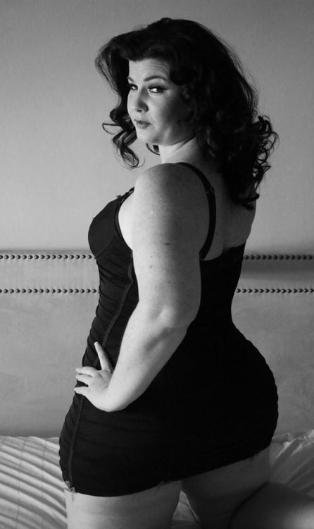 curvypinup:<3 this photo - Shot with Leah Hernandez