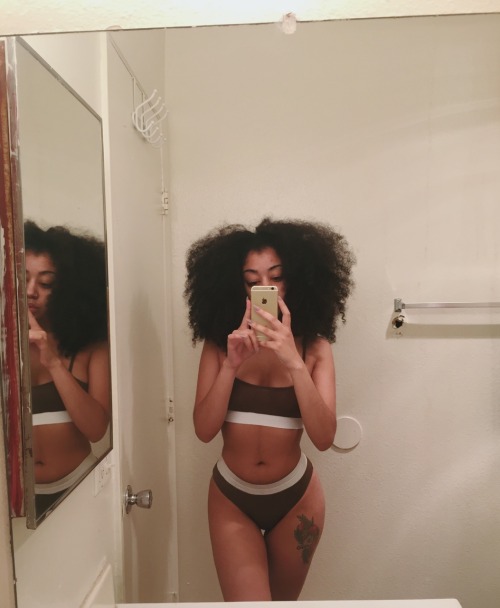 nzurianne:  good morning 🌼 follow my Instagram @ NzuriAnne