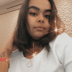 newyorkdreaminn:Selfie gif ✨