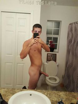 ksufraternitybrother:  OH MY HOLY FUCK!!!!!!!KSU-Frat Guy: Over 112,000 followers and 71,000 posts.Follow me at: ksufraternitybrother.tumblr.comVote for this site: http://www.bestmaleblogs.com/blogs/14556.html