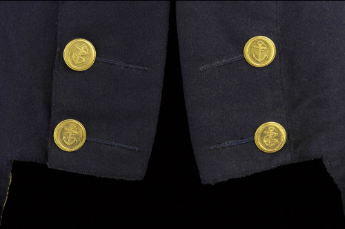 gentlemaninkhaki:Royal Navy, Captain’s Undress uniform 1795-1812. Cut plain and without lace, the un