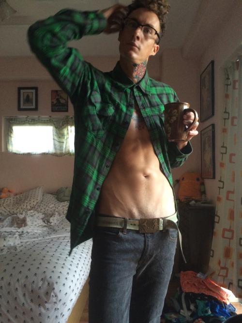 13percentkook:  Damn morning are cooling down fast this fall.