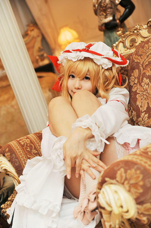 Touhou Project - Yakumo Yukari (Tenshi Myu) 1-5