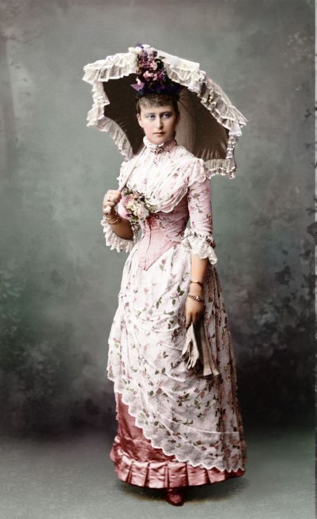 1870&rsquo;s Bustle Dress for Summer