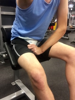 diapereddallas:  Diapered at the gym today.