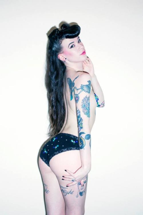 wealllovealternativemodels:  Bex Fisher.