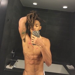 hotfamousmen:  Jaden Smith