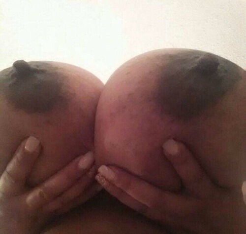 womenandthighs:  The new goddess of cleavage #so-g5415 she’s Hispanic and from