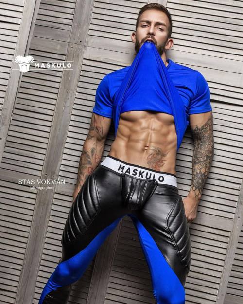 XXX stanlyphotography: For @maskulo 🔞model photo