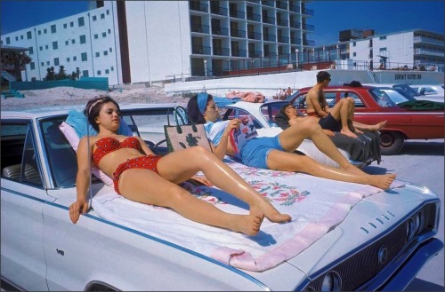 Daytona Beach, Florida 1967Photo: Elliot Erwitt