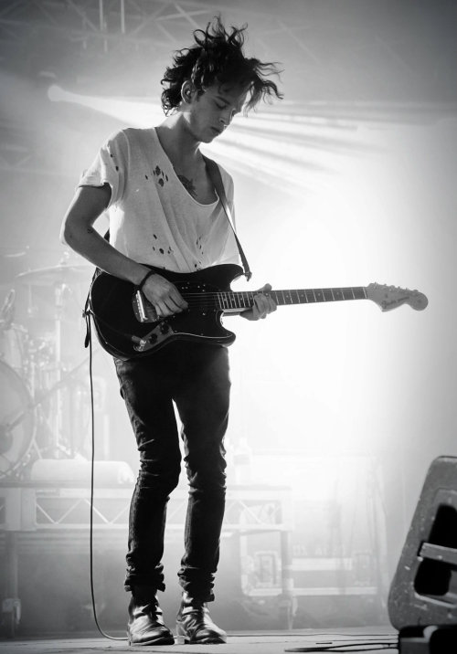THE 1975
