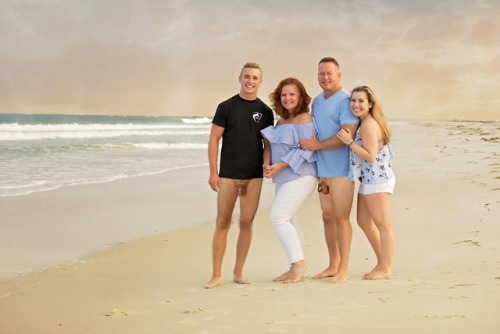 femdomstyle:Summer 2018: ma & pa, timmy and me.