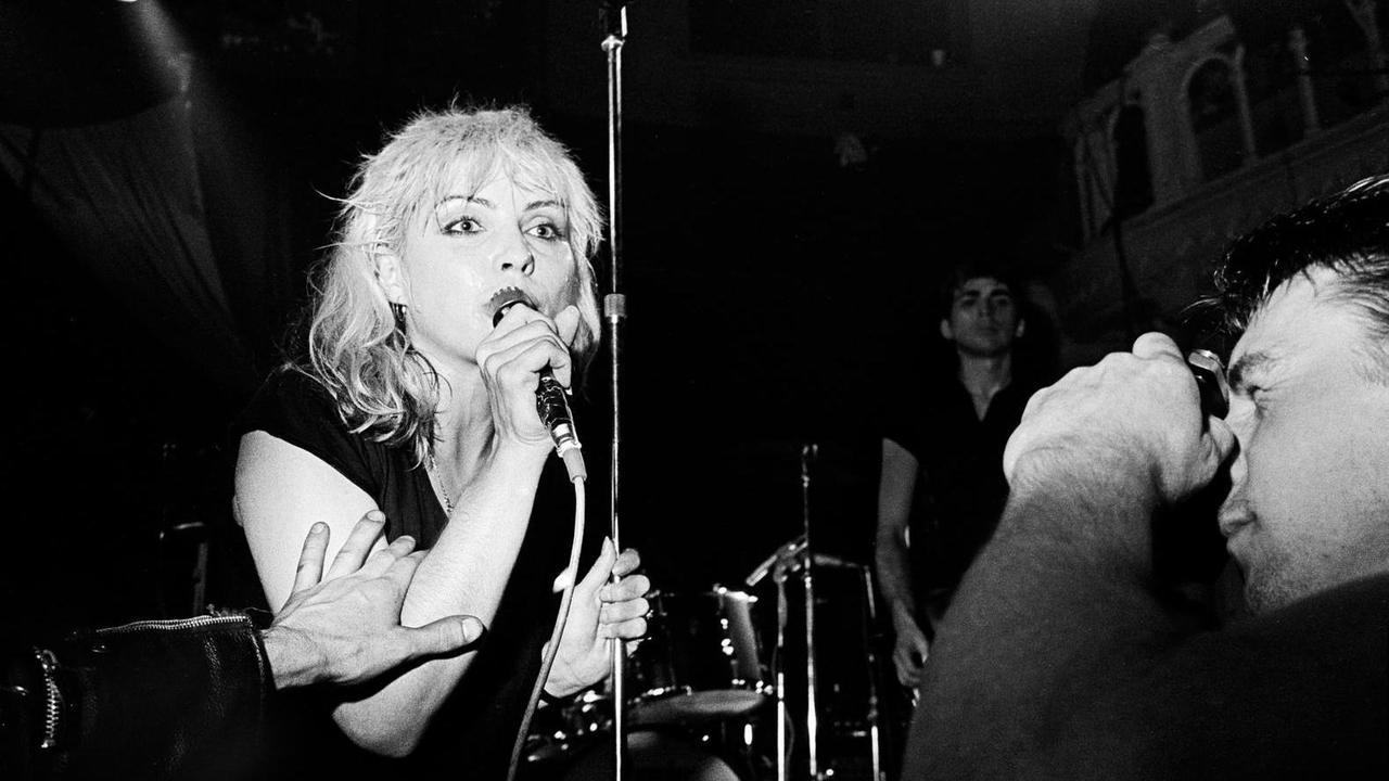 blondie-poedie:  Blondie Live in Paradiso Amsterdam (1977)