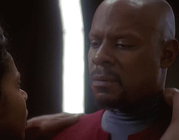 startrekhugs: [Image:  Gif.  Sisko hugs Kasidy.] From Deep Space Nine “For the Cause