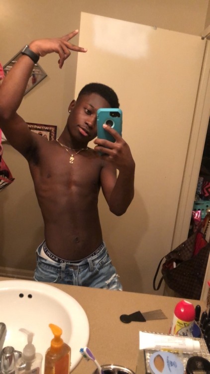 babyboycam: babyboycam:You looking good boy , you gotta get boy♥️  Cute af