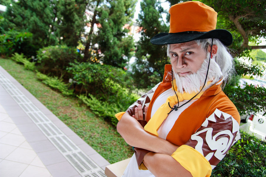 Monster Hunter - Monhun Caravaneer by Xeno-Photography 