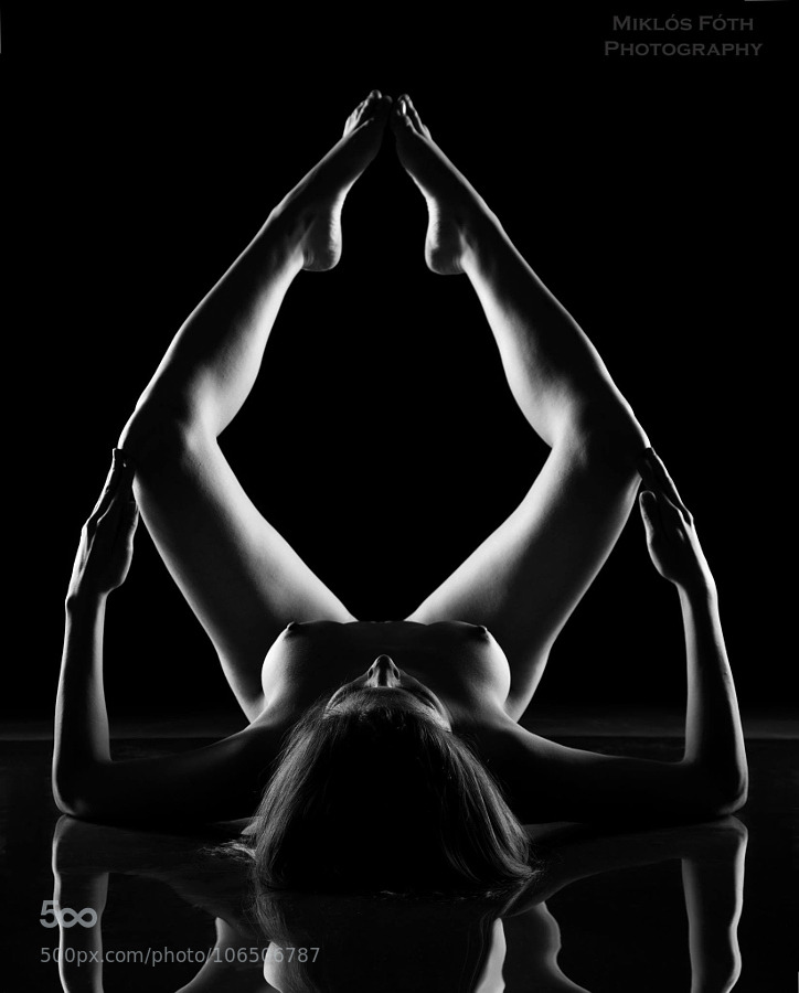 popularnude:  Photographer: © Miklos Foth by SimoneFavaleLowKey , via http://ift.tt/1Dogphw