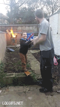 the-absolute-best-gifs: karma vs dad