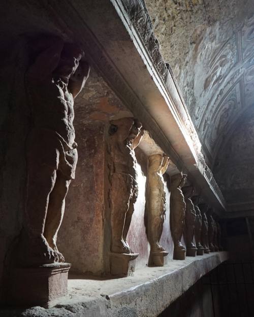 captaintonton:Roman bathhouse in Pompeii. #Pompeii #ruins #bathhouse #Roman #culture #history #italy