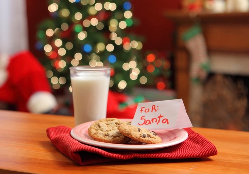 changingmencaptions-deactivated:changingmen-deactivated20210520:Santa’s CookiesMikey sat alone in front of the fire on a cold Christmas Eve. The moonlight shone in the window as he heard his boyfriend angrily stomp up the stairs.  Mikey had never been