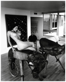 lelaid:  Domestic Nude VI and Art Dealer by Helmut Newton