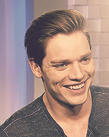 wintarsfell:  endless list of flawless people → Dominic Sherwood 