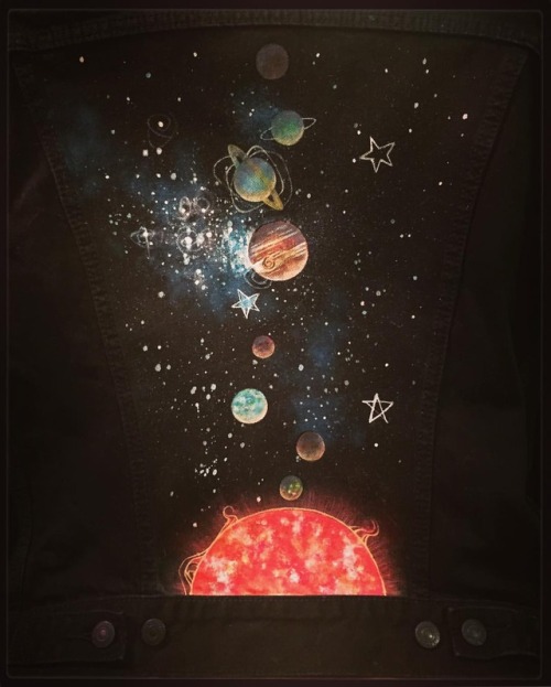 I finally found the perfect home for my hand painted solar system Levi&rsquo;s jacket&hellip