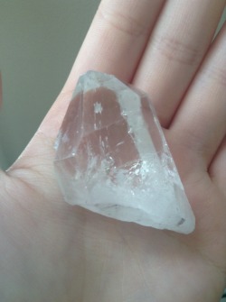 juuzoucore:clear quartz ive had for a while