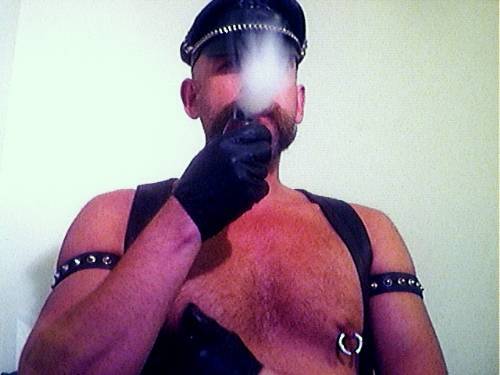 Cigar and Pipe-Smoking Leather Sir