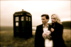 theotherrosetyler:  Doctor Who AU:  Married
