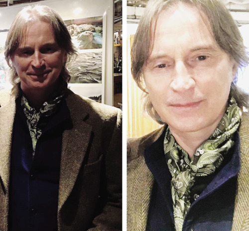 rumplestiltskin:Robert Carlyle at the Once Upon A Time 100th Episode Party (x)(x)