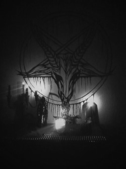 fetishdevil:Hail satan you are the leader, i will do great things in your name.