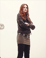 raggedymans:My Favorite Amy Pond Outfits 
