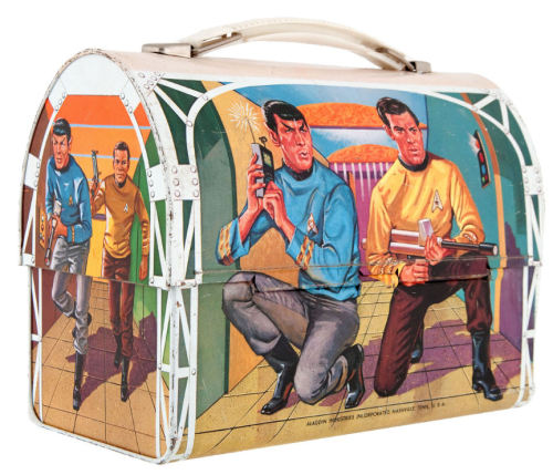 gameraboy2:1968 Star Trek metal lunchbox and Thermos