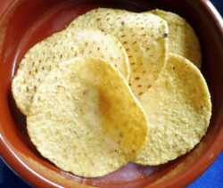 furrybasementstranger:Chips with sour cream dip. Yum.